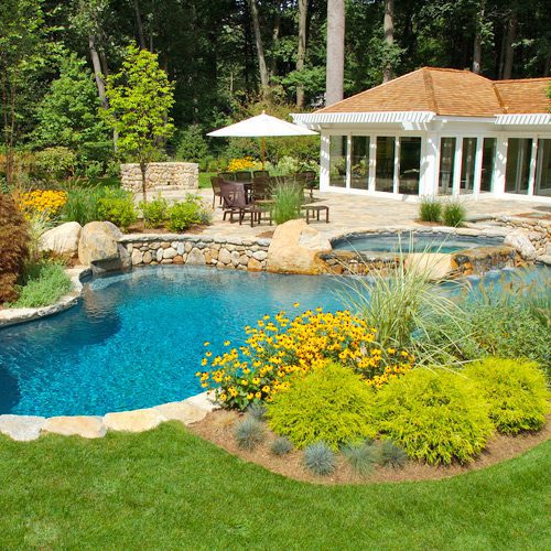 Pool Landscaping for Fall | Calloway's Nursery