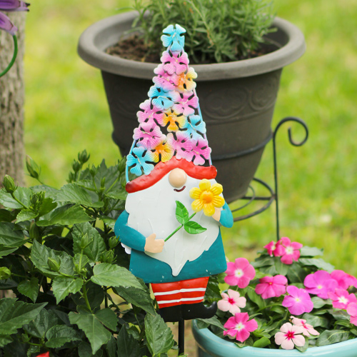 garden gnome stakes