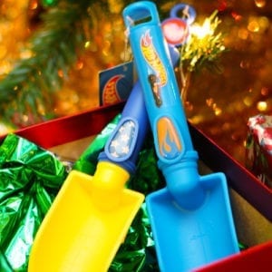 christmas gardening gifts under $25 kids shovel